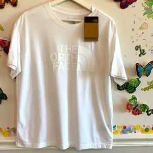 ❤️💜The North Face💜💜NWT❤️❤️❣️t-shirt